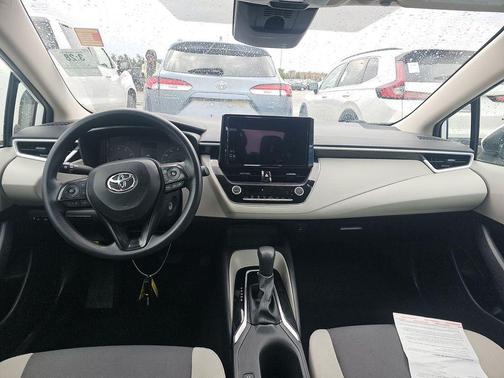 Ice Cap 2025 Toyota Corolla LE