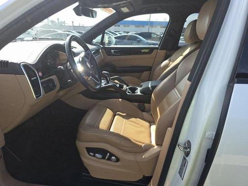 2019 Porsche Cayenne Cayenne
