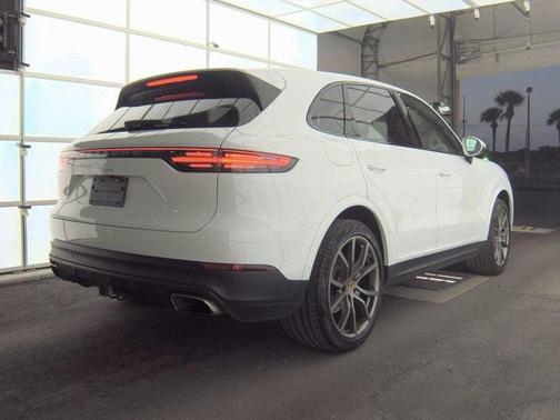2019 Porsche Cayenne Cayenne