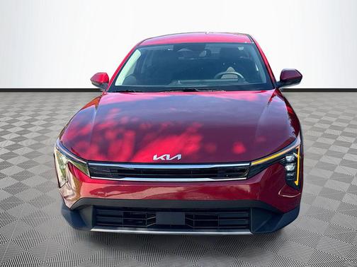 Currant Red 2026 Kia K4 LXS