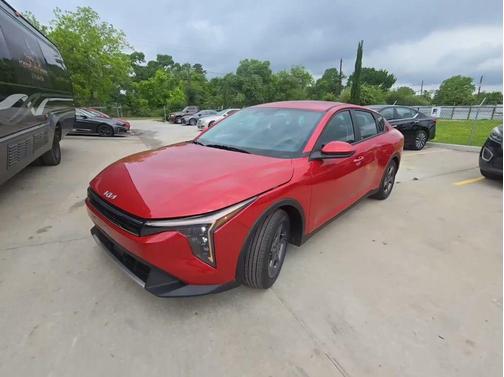 Currant Red 2026 Kia K4 LXS