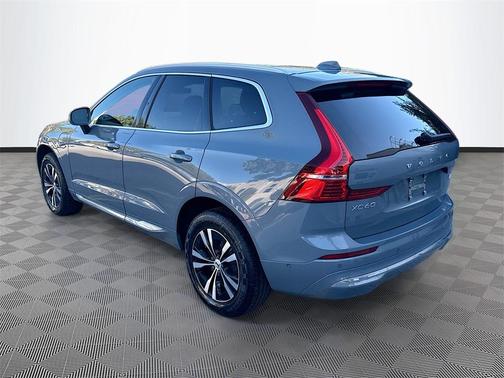 2022 Volvo XC60 Recharge Plug-In Hybrid T8 Inscription Expression
