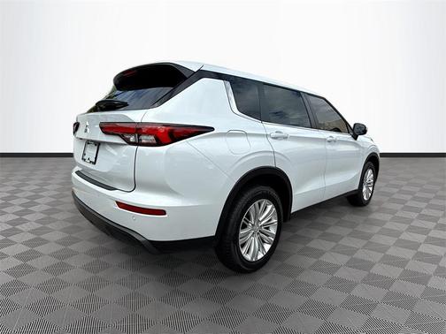 2024 Mitsubishi Outlander ES 2.5 2WD