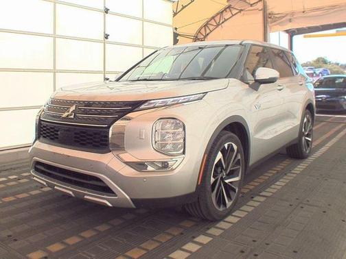 2023 Mitsubishi Outlander PHEV SE S-AWC