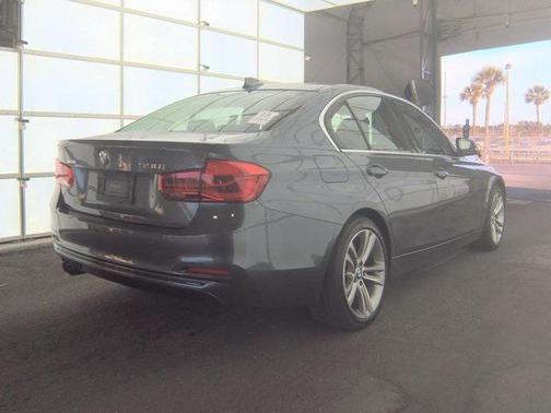 2018 BMW 330 xDrive