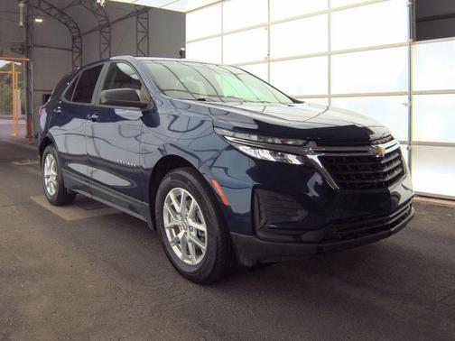 Blue Glow Metallic 2023 Chevrolet Equinox LS