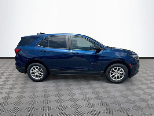Blue Glow Metallic 2023 Chevrolet Equinox LS