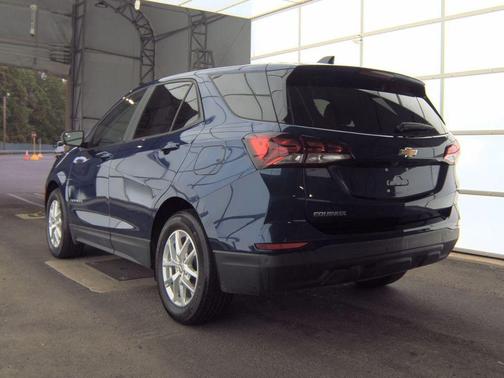 Blue Glow Metallic 2023 Chevrolet Equinox LS