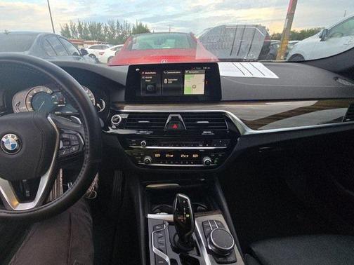 2018 BMW 530e iPerformance