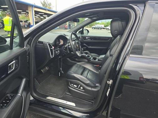2021 Porsche Cayenne S