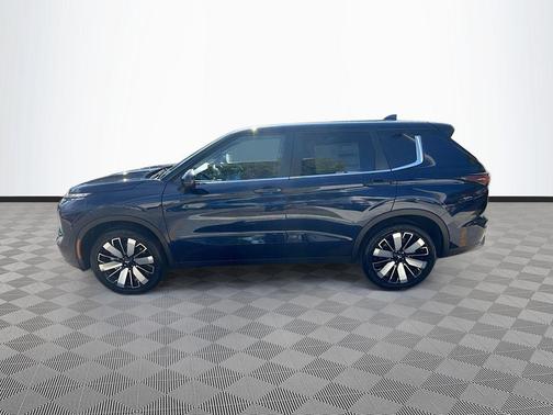 Cosmic Blue Metallic 2026 Mitsubishi Outlander SE