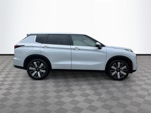 2025 Mitsubishi Outlander SE 2.5 2WD