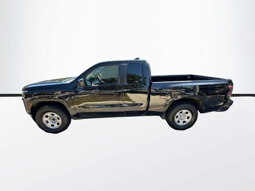 Super Black 2022 Nissan Frontier S