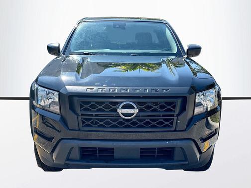 Super Black 2022 Nissan Frontier S