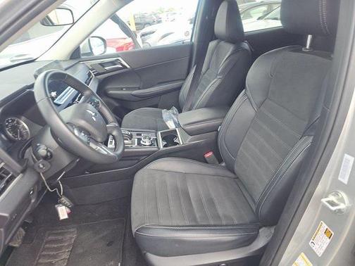 2024 Mitsubishi Outlander SE Black Edition S-AWC