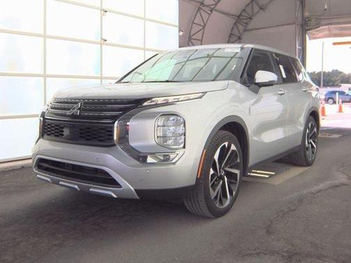 2024 Mitsubishi Outlander SE Black Edition S-AWC