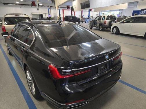 2020 BMW 740 740i