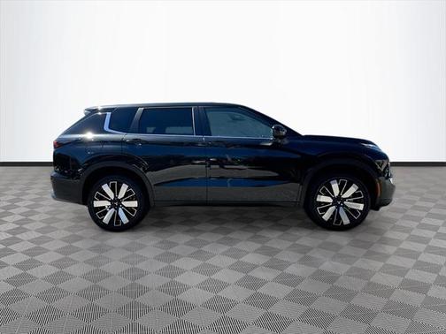 2025 Mitsubishi Outlander SE 2.5 2WD
