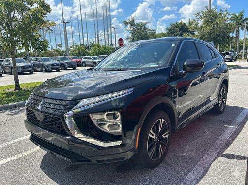Labrador Black Pearl 2023 Mitsubishi Eclipse Cross SEL