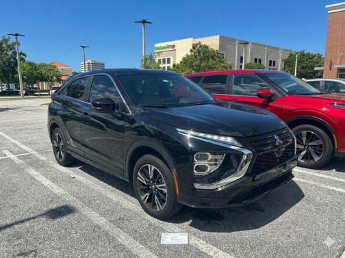 Labrador Black Pearl 2023 Mitsubishi Eclipse Cross SEL