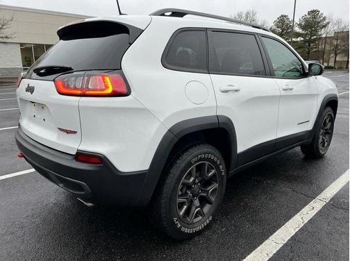 2022 Jeep Cherokee Trailhawk