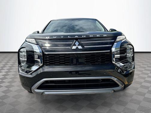 Black Diamond 2025 Mitsubishi Outlander SE 2.5 2WD