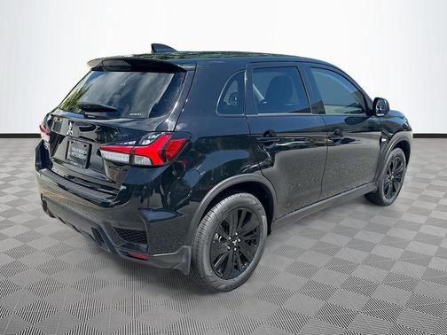Labrador Black Pearl 2026 Mitsubishi Outlander Sport 2.0 LE
