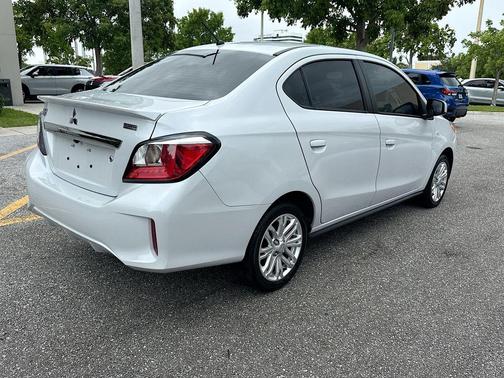Diamond White 2024 Mitsubishi Mirage G4 LE