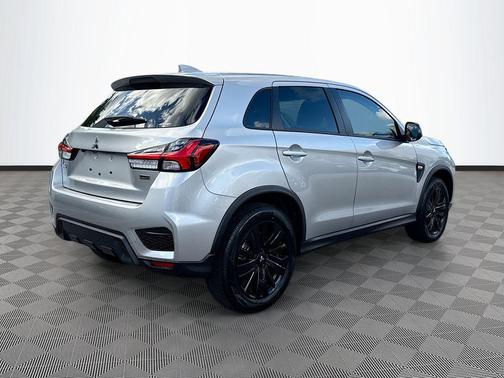 2025 Mitsubishi Outlander Sport 2.0 LE