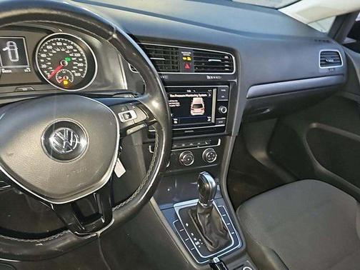 2019 Volkswagen Golf SportWagen TSI S