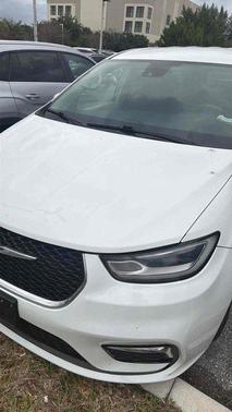 2022 Chrysler Pacifica Hybrid Touring L