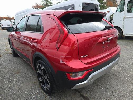 2023 Kia Niro LX