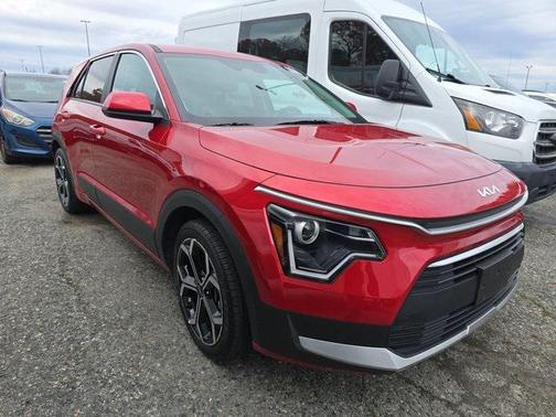 2023 Kia Niro LX