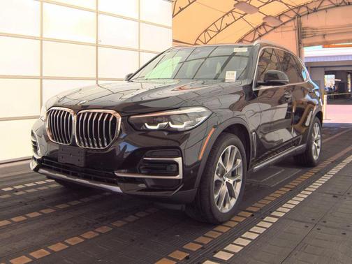 Black Sapphire Metallic 2023 BMW X5 xDrive40i