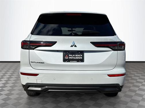 2025 Mitsubishi Outlander ES 2.5 2WD