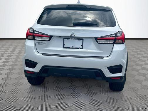 White Diamond 2026 Mitsubishi Outlander Sport 2.0 ES