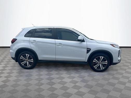 White Diamond 2026 Mitsubishi Outlander Sport 2.0 ES