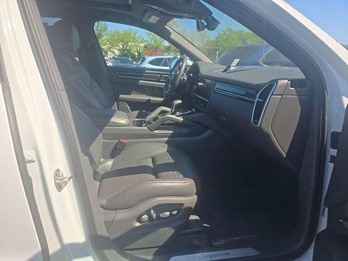 2019 Porsche Cayenne Cayenne