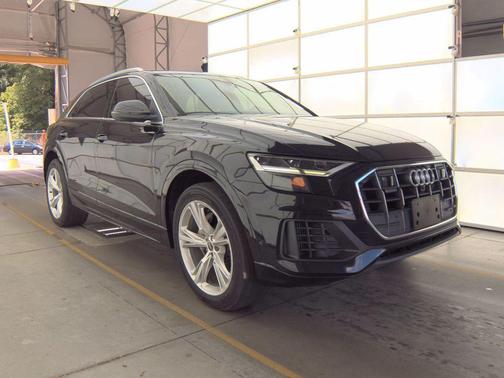 Orca Black Metallic 2020 Audi Q8 55 Premium Plus