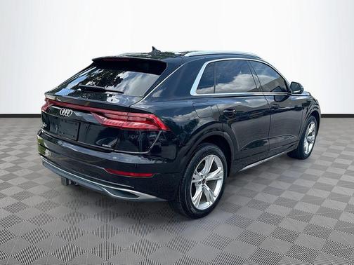 Orca Black Metallic 2020 Audi Q8 55 Premium Plus