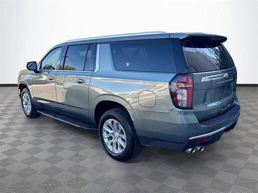 2023 Chevrolet Suburban Premier