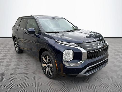 Cosmic Blue Metallic 2026 Mitsubishi Outlander SE