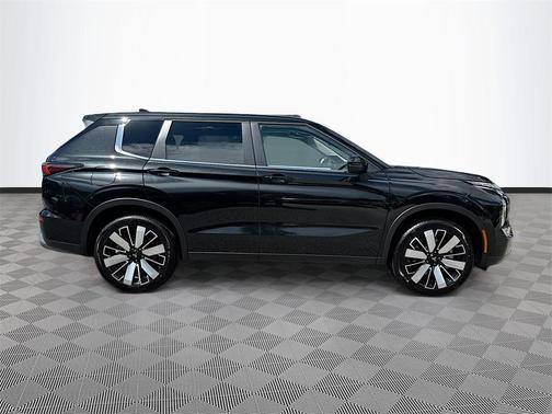 2025 Mitsubishi Outlander SE 2.5 2WD