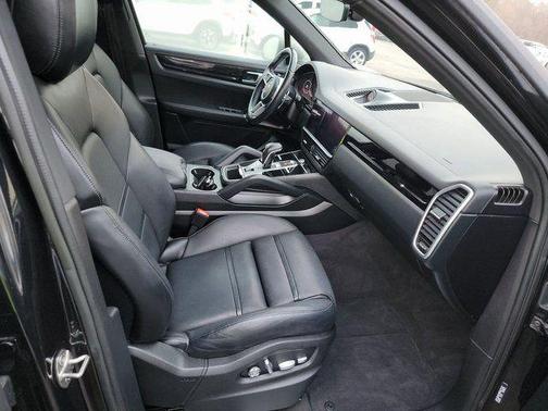 2021 Porsche Cayenne S