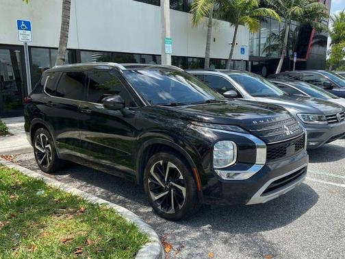 2022 Mitsubishi Outlander SEL