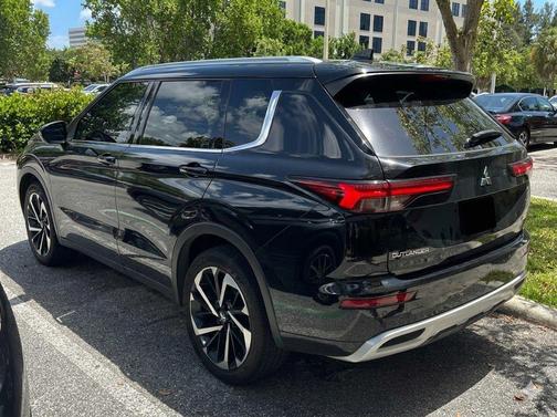 2022 Mitsubishi Outlander SEL