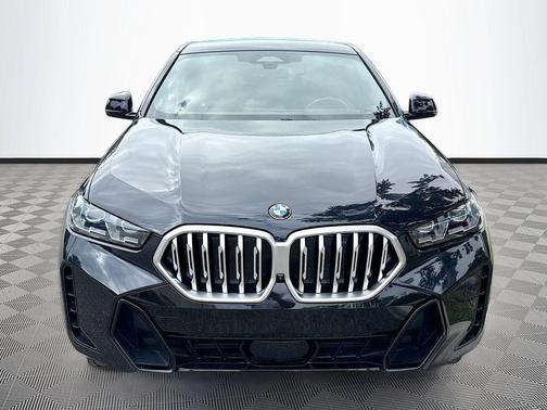 Carbon Black Metallic 2025 BMW X6 xDrive40i