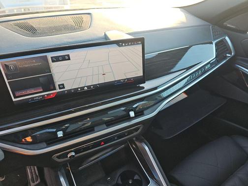 Carbon Black Metallic 2025 BMW X6 xDrive40i