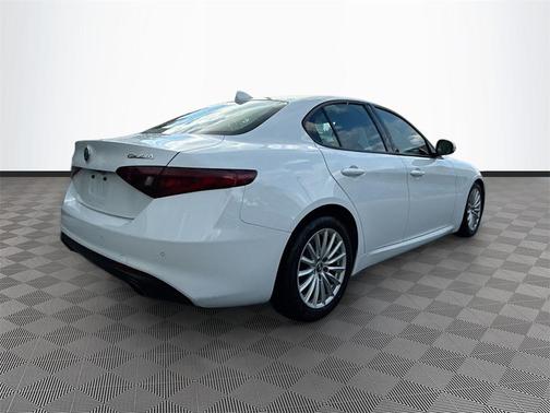 2023 Alfa Romeo Giulia Sprint RWD