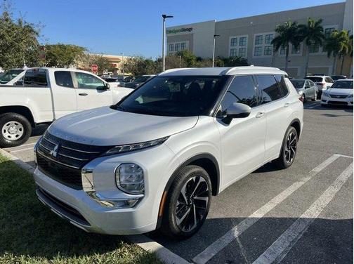 2022 Mitsubishi Outlander SEL 2.5 2WD